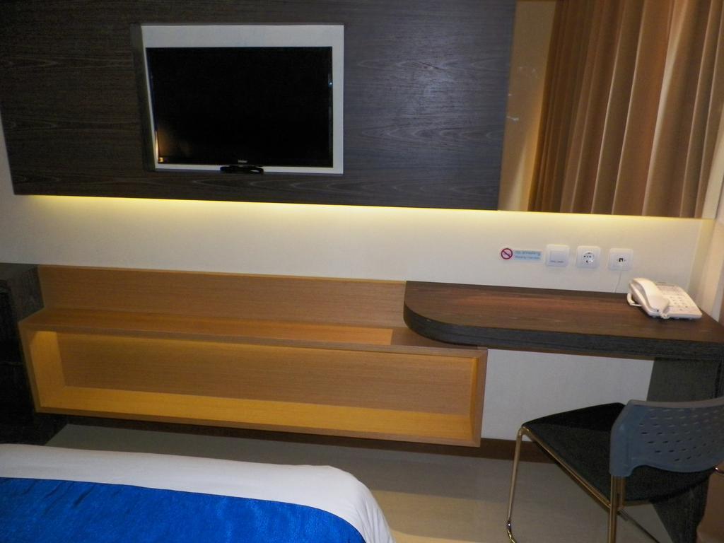 Aveon Express Hotel By Daphna International Yogyakarta Eksteriør billede