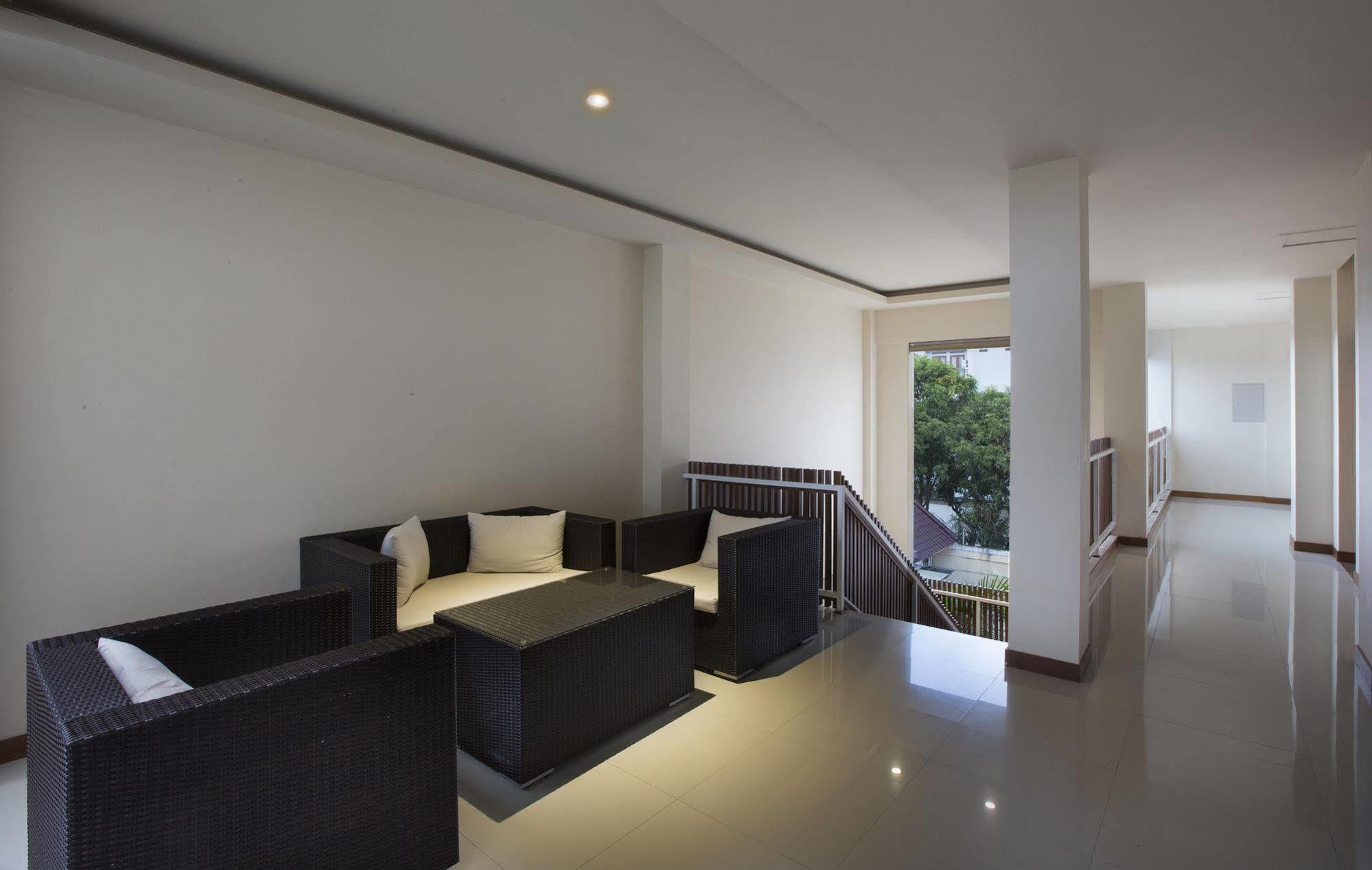 Aveon Express Hotel By Daphna International Yogyakarta Eksteriør billede